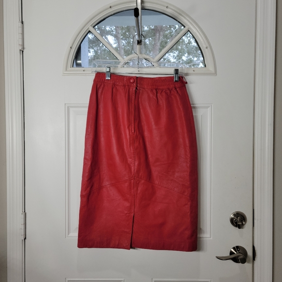 NWT Pelle Milan Vintage Red Leather Pencil Skirt Size 10 - Picture 3 of 5